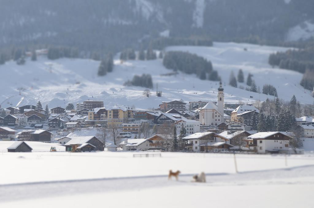 Hotel Haus Bergfrieden Lermoos Exteriér fotografie